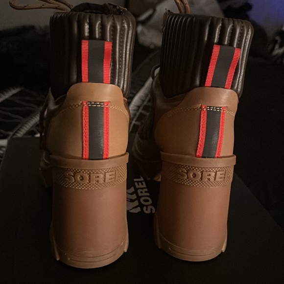 Only worn one time for this past thanksgiving - Picture 3 of 8